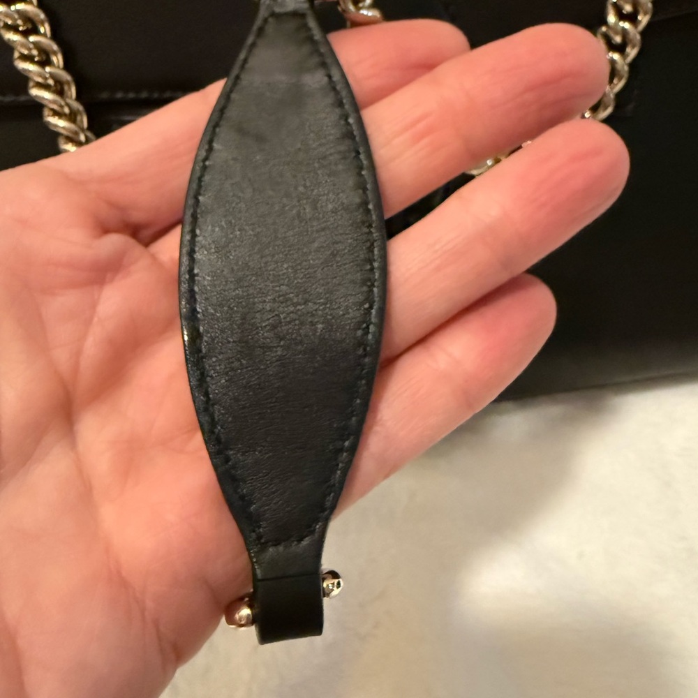 Gucci Black Emily Leather Chain Shoulder Bag - Picture 5 of 8